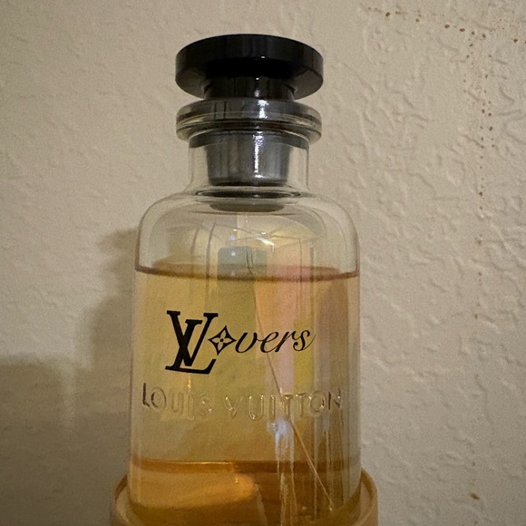 Authentic LV Lovers Perfume - Picture 8 of 8